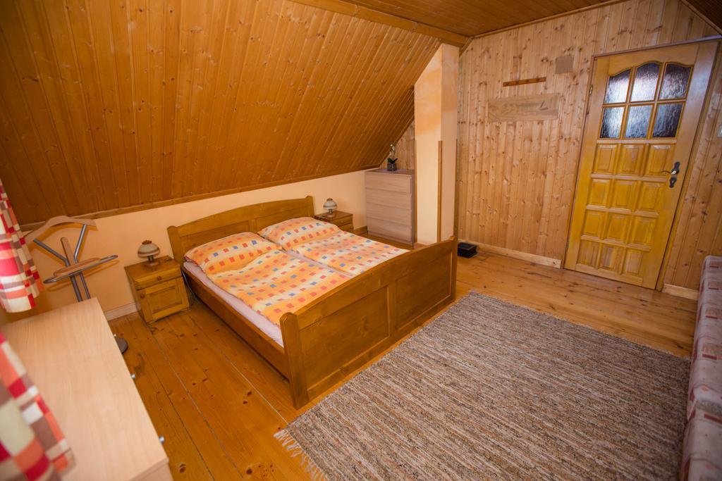 Chata Benusovce Liptovský Trnovec Extérieur photo